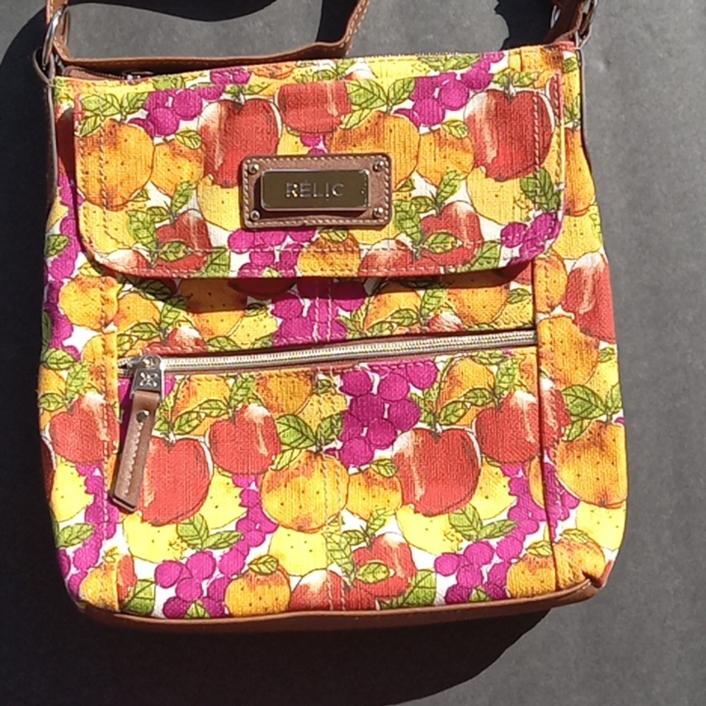 Purse - Picture 2 of 11